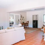 Just Like - Casa De Cimo De Willa