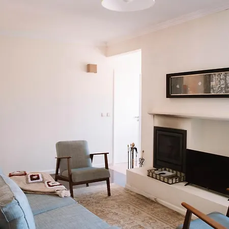 Just Like - Casa De Cimo De